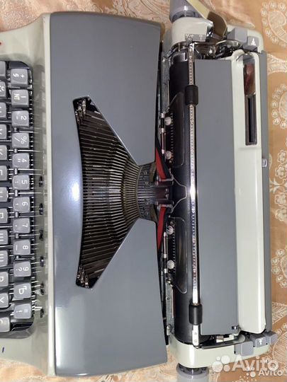 Печатная машинка Consul Model 221