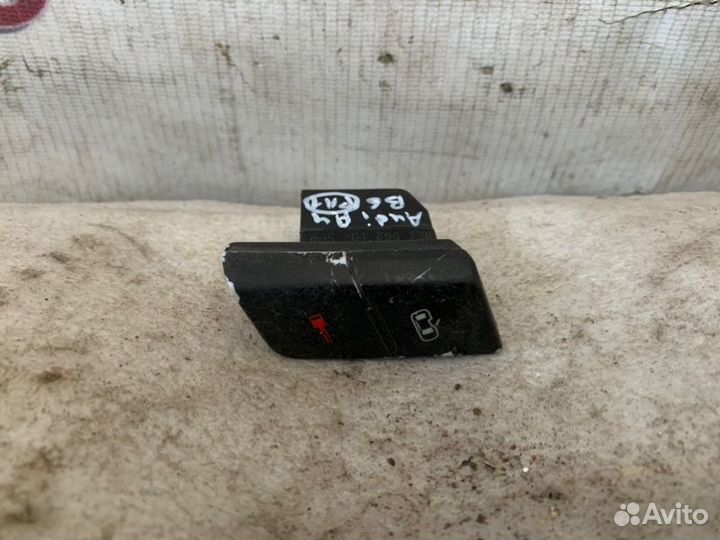 Кнопка центрального замка Audi A4 B6