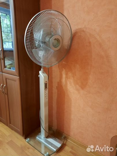 Вентилятор напольный bork P500