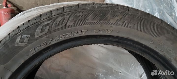 Goform GH-18 235/45 R17 97W