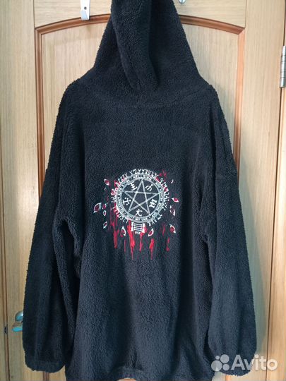 Iseedeadpeople худи hells gate arrested