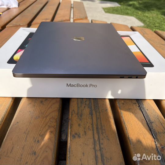Apple MacBook Pro 16 2019 i9 r5500m 1tb