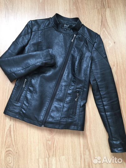 Кожаная куртка 46