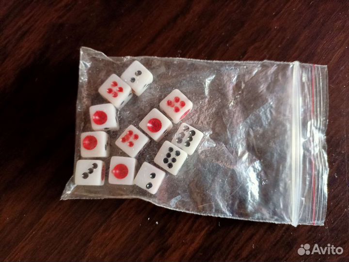 Кубики игральные