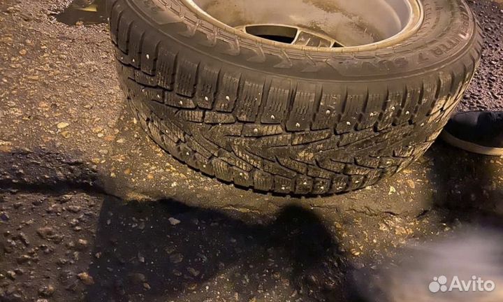 Nokian Tyres Hakkapeliitta 7 SUV 23.5/60 R17