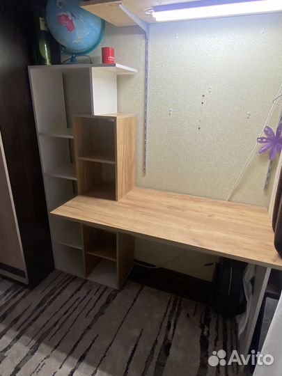 Детский письменный стол