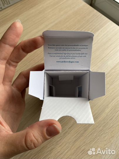 Atelier cologne коробка + чехол