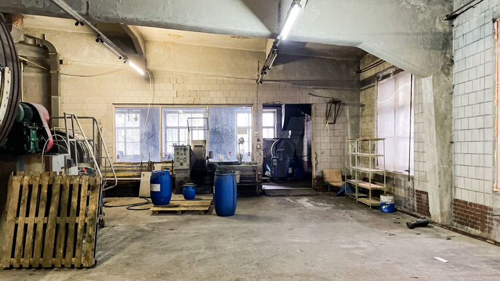 Аренда склада 700 кв.метров, 1 этаж