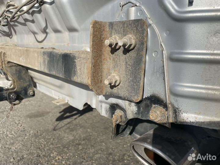 Фаркоп на камри 40