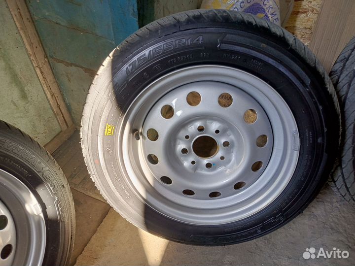 Летняя резина r 14 на ваз новая