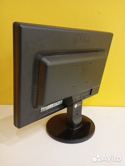 Монитор lg flatron w1942s