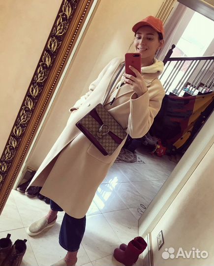 Пальто бежевое zara