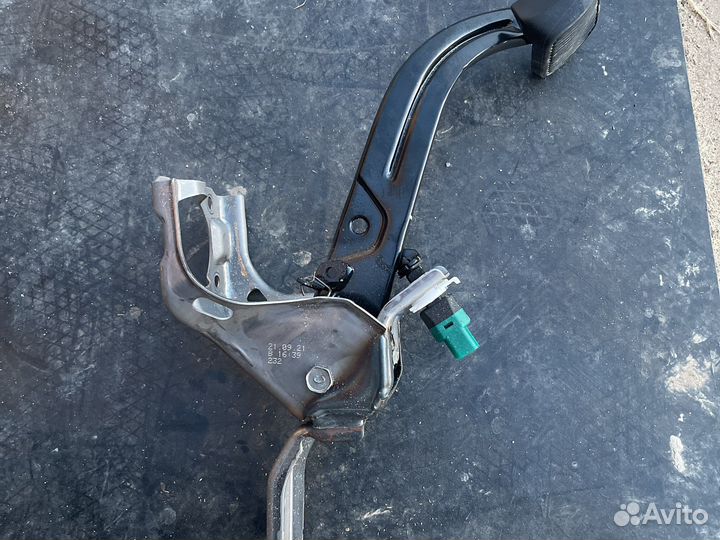 Педаль тормоза kia sportage 4ql