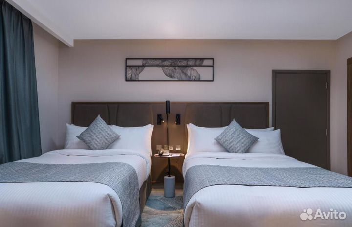 Горящие туры в ОАЭ Hotel Holiday International 4*