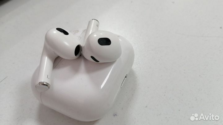 Наушники беспроводные Airpods