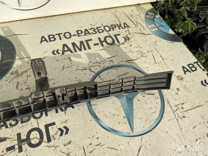 Mercedes W212 E212 Дорест каркас бампера заднего