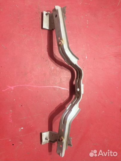 Кронштейн бампера передний Nissan Almera G15 K4M