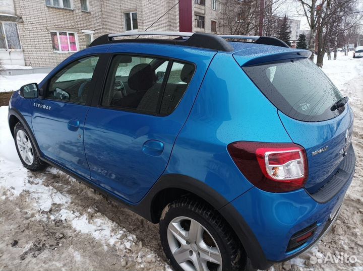 Renault Sandero Stepway 1.6 AT, 2016, 93 050 км