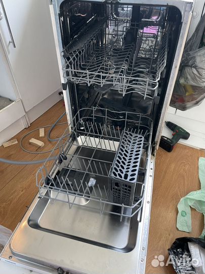 Встраиваемая посудомоечная машина