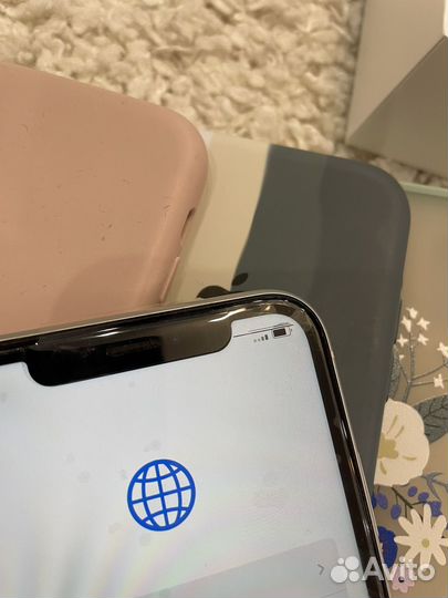 Телефон iPhone XR 128