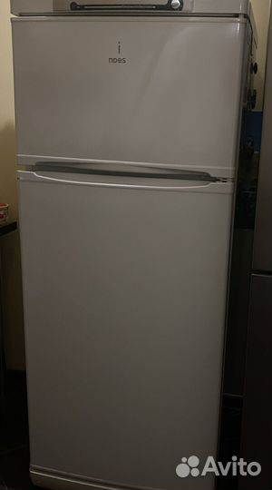 Холодильник indesit