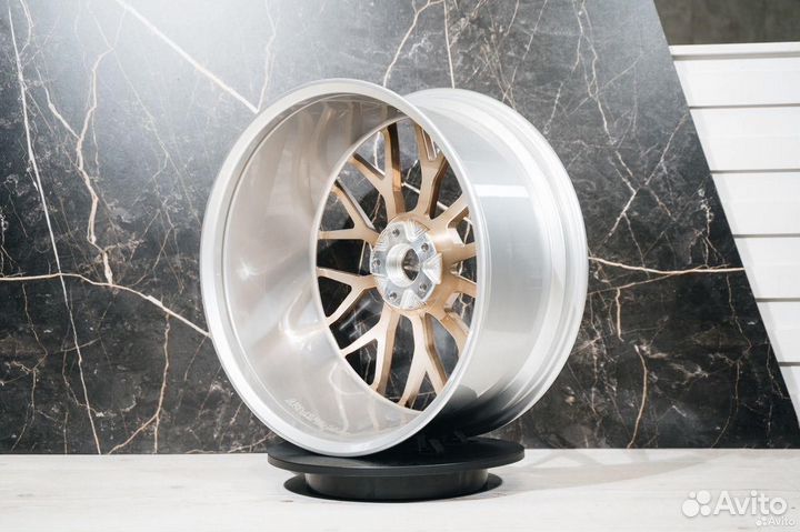 Кованные диски R22 Mercedes-Benz Metris