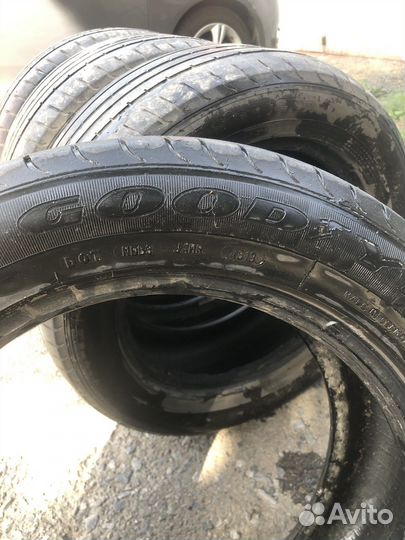 Goodyear EfficientGrip 215/55 R16