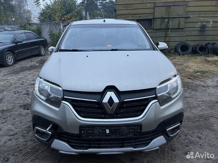 Renault Logan Stepway 1.6 МТ, 2021, битый, 20 000 км