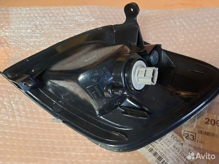 Указатель поворота Toyota Picnic / Ipsum