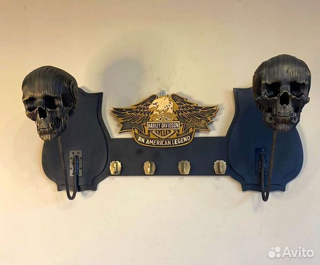 Подставка вешалка для шлемов Harley Davidson