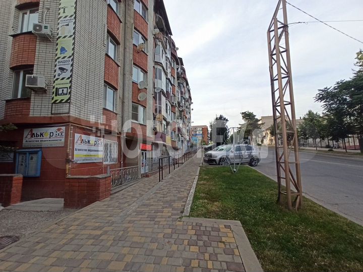 2-к. квартира, 52 м², 5/5 эт.