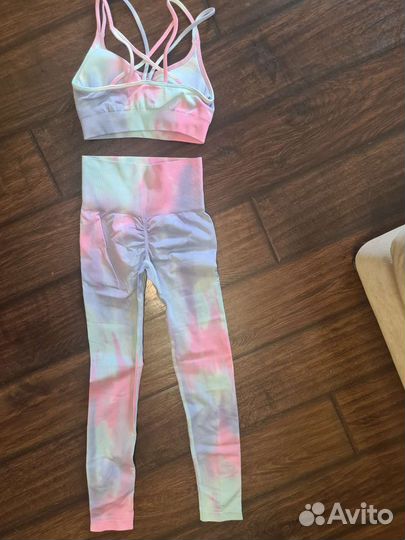 Спортивный костюм новый