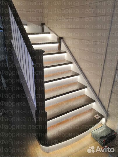 Деревянная лестница под ключ от производителя