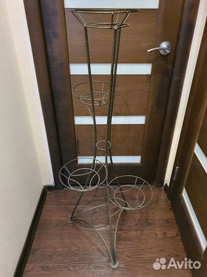 Продам подставки под цветы