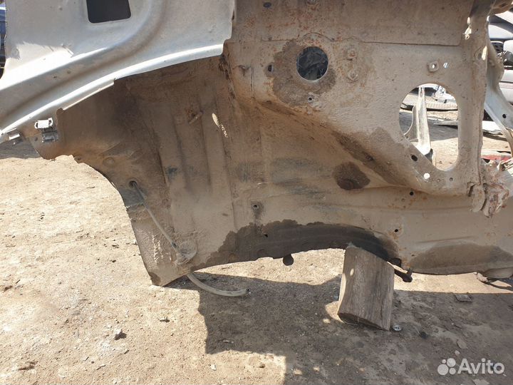 Лонжерон передний правый Harrier RX300 MCU