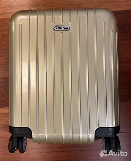 Чемодан в ручную кладь Rimowa