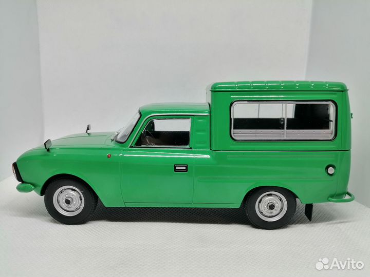 Модель иж-27156«Грузопассажирский» в масштабе 1:24