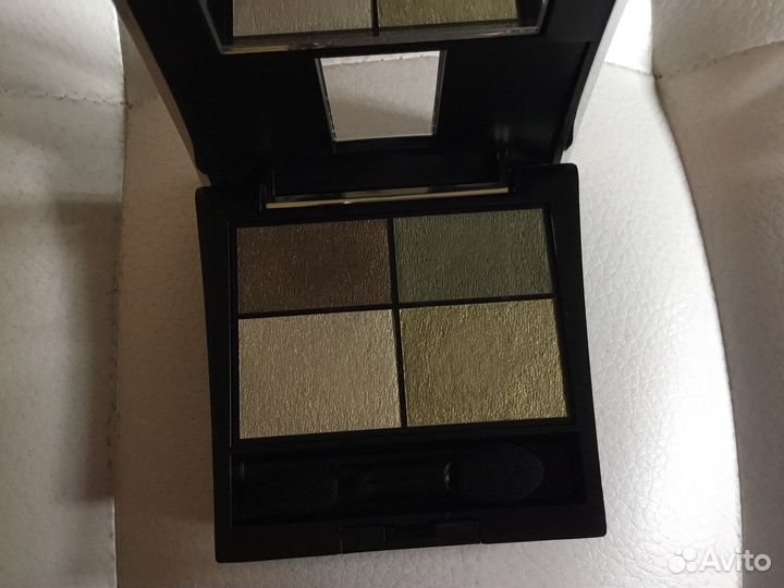 Палетка теней новая Make Up Factory