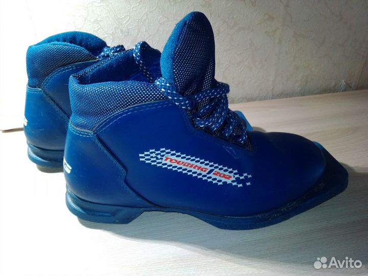 Лыжные ботинки