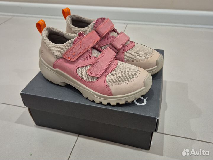 Кроссовки ecco 35