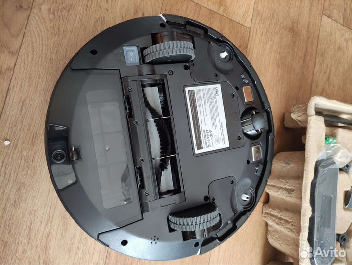 Робот пылесос новый