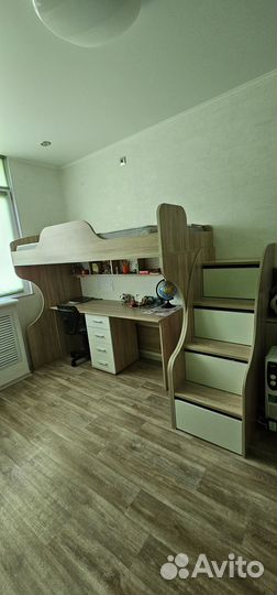 Кровать чердак со столом