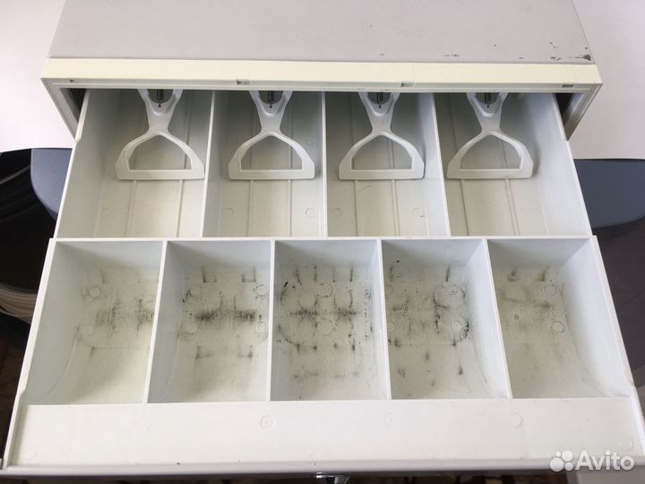 Ящик для денег б/у