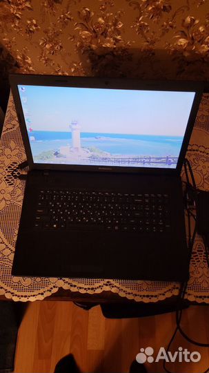 17.3/500HDD/8гб Ноутбук Lenovo IdeaPad G710 черный
