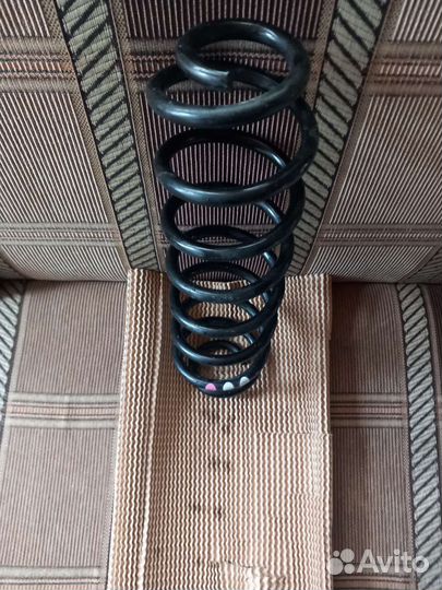 4G0511115F пружина задняя audi A6C7