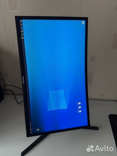 Монитор Samsung 23.5