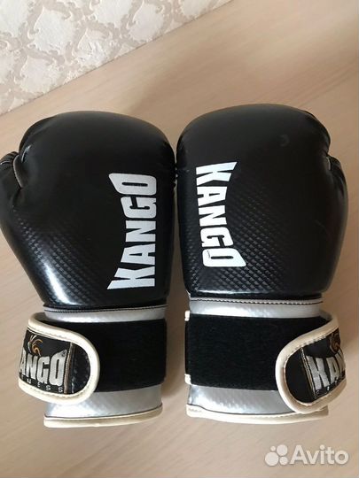 Боксерские перчатки