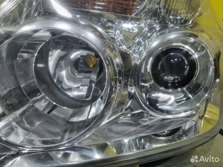Фара передняя левая Nissan Patrol Y62 Y62 5.6 2011