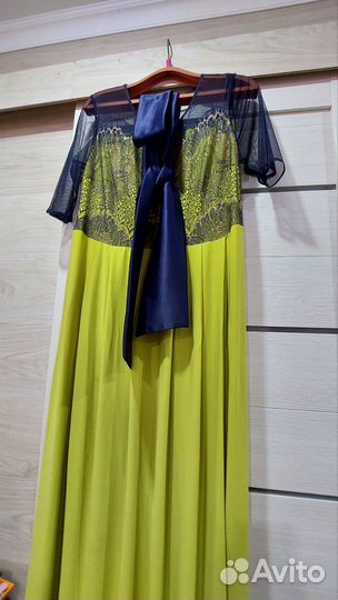 Вечернее платье