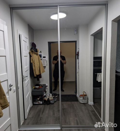 Двери купе зеркальные